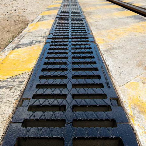 RECYFIX SUPER channel with ductile iron cover