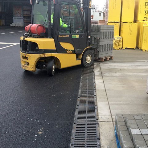 DRAINFIX CLEAN installed within a industrial yard